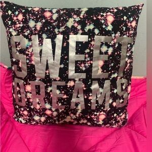 NEW VS PINK GALAXY SWEET DREAMS
VINTAGE PILLOW